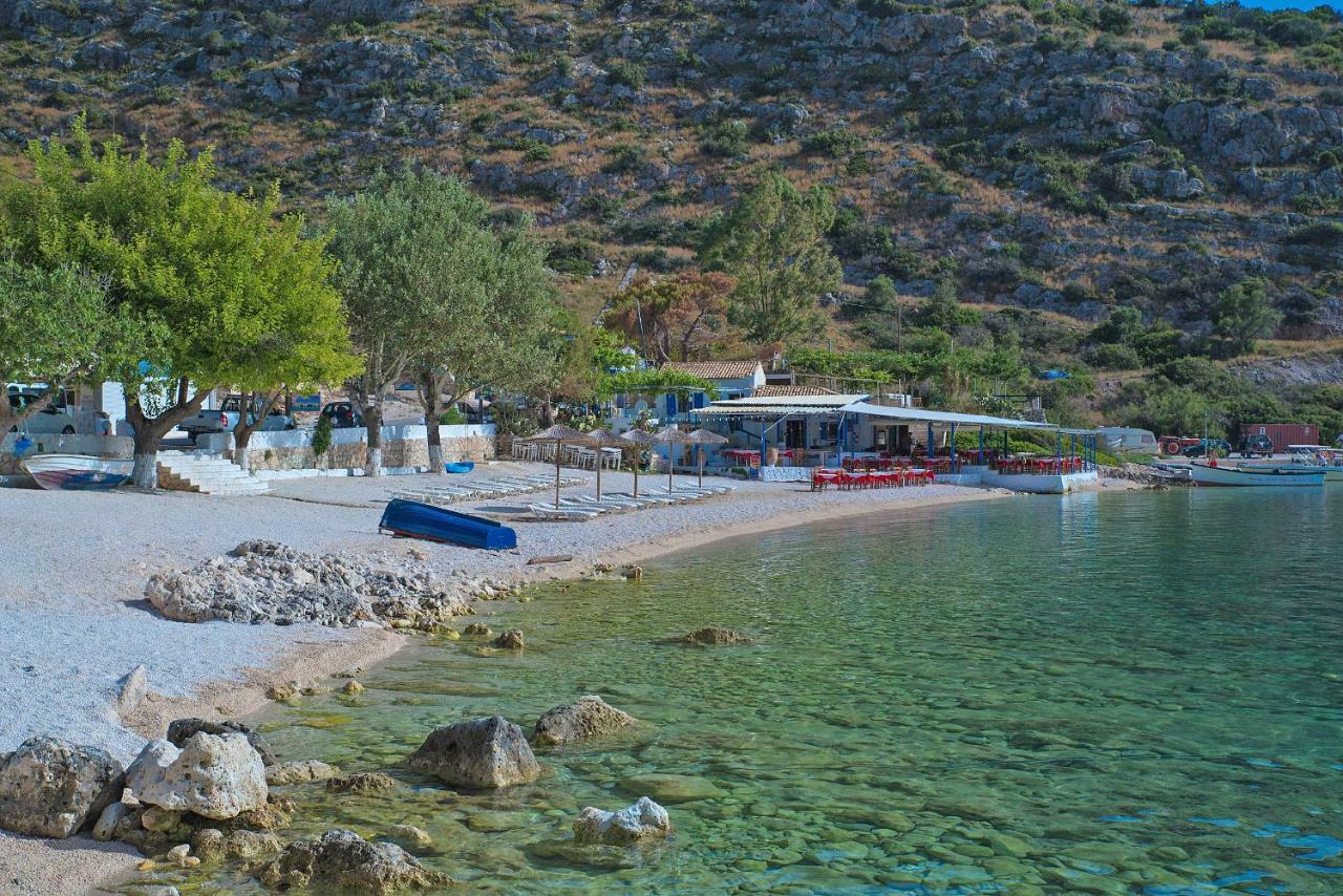 Coastal Paradise Found - Komis' Private Pool Retreat Агиос Николаос Екстериор снимка
